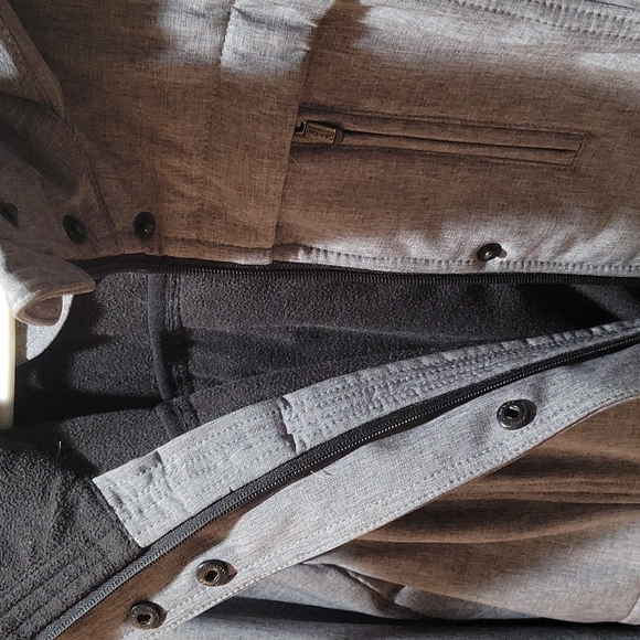 Calvin Klein Performance coat - Picture 4 of 9